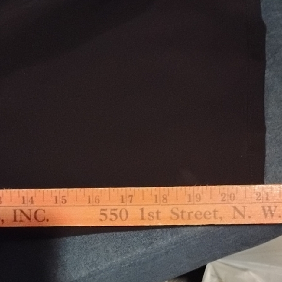 Eddie Bauer Elegant Black Skirt - Picture 5 of 6